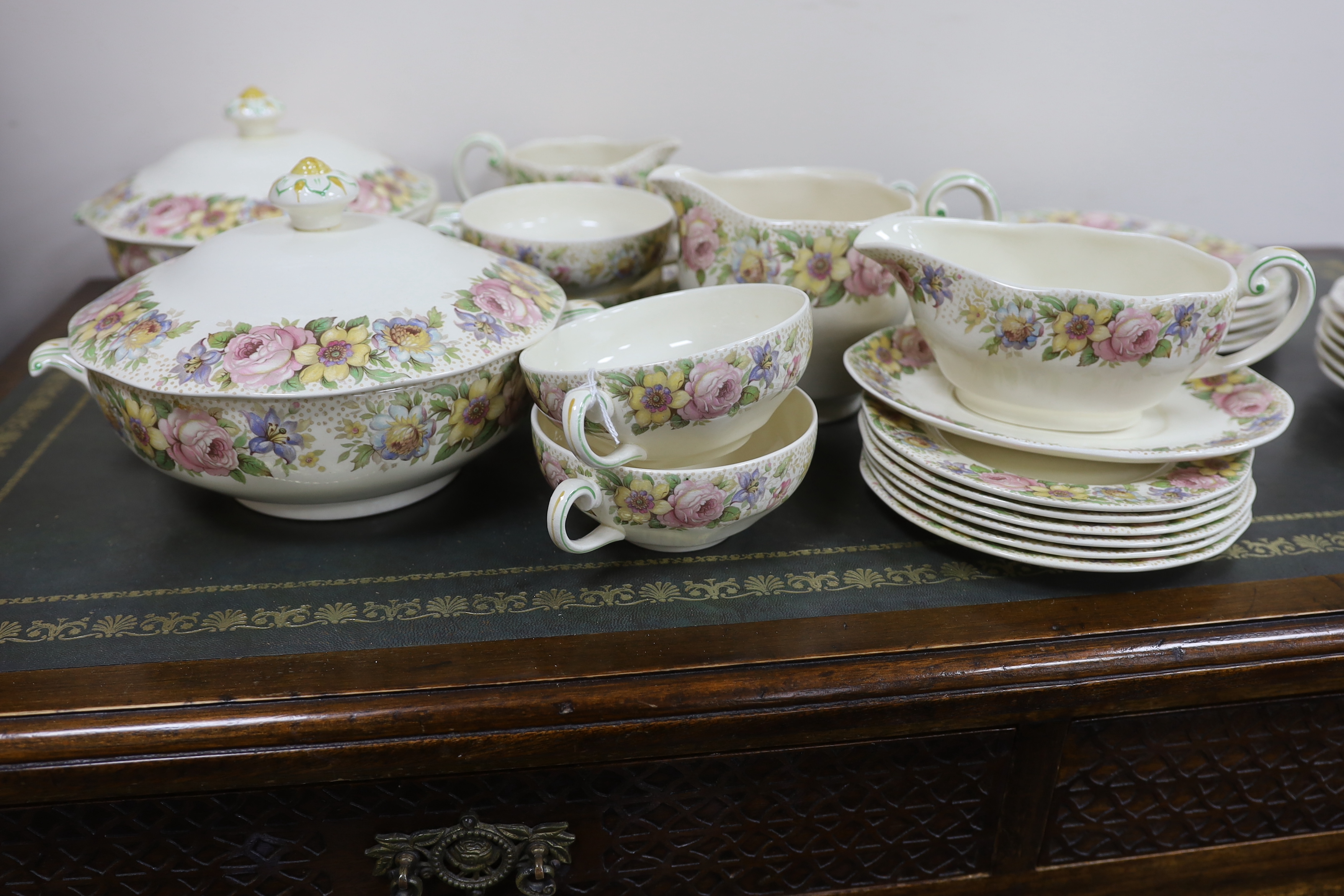 A Wedgwood & Co 'Newport' pattern service